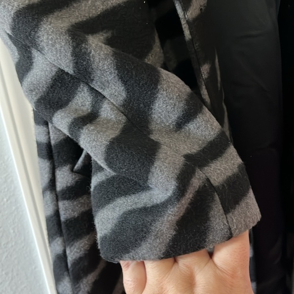 Torrid wool jacquard blazer style coat. 1X - Picture 12 of 13